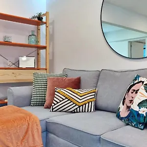 https://apt-portuguese-cozy-experience-brand-new.hotels-lisbon-portugal.com